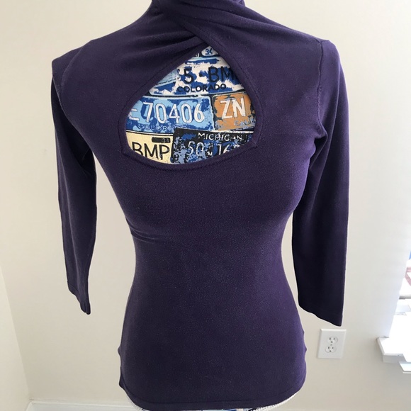 Bebe Turtleneck Keyhole 3/4 Sleeve Shirt: Size-SM - Picture 2 of 8